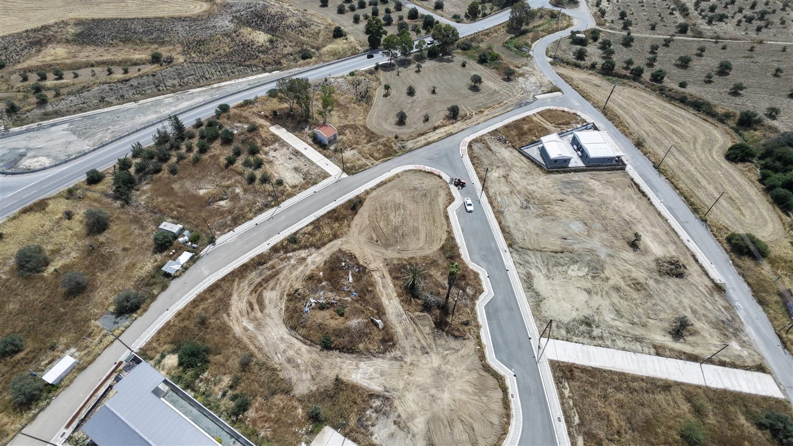 Upland 2 Τσέρι - οικόπεδο με άμεση πρόσβαση σε αυτοκινητόδρομο Λευκωσίας